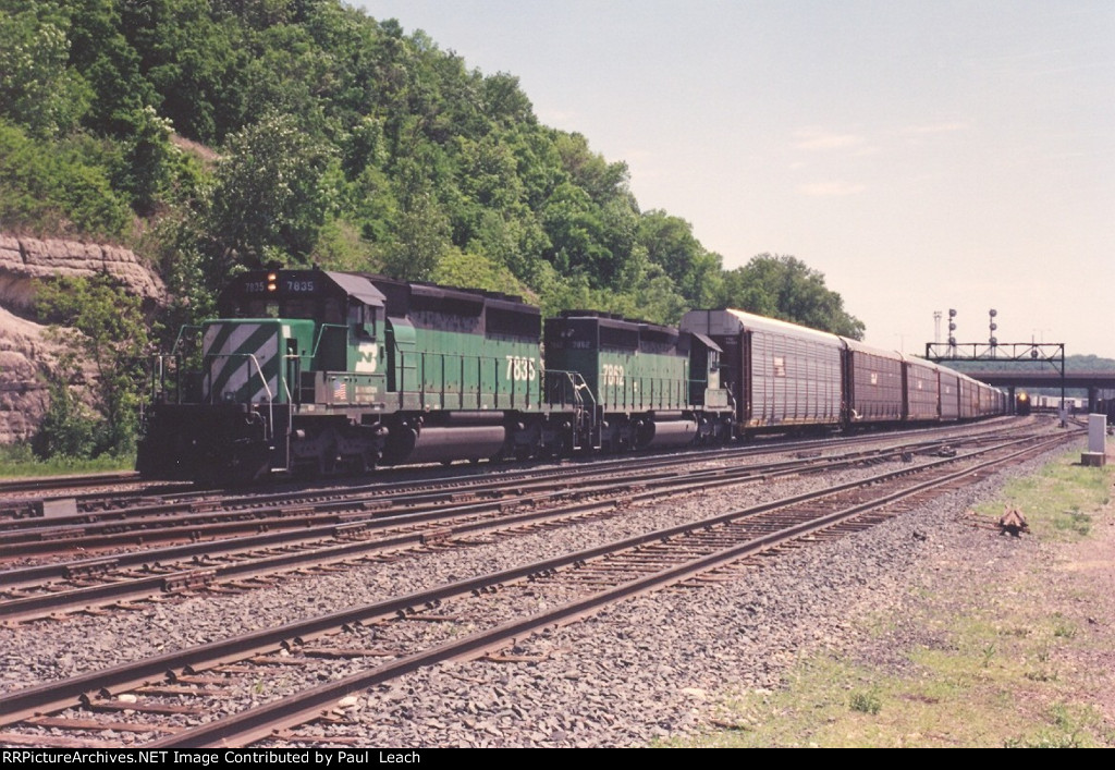Westbound vehicle train through Hoffman